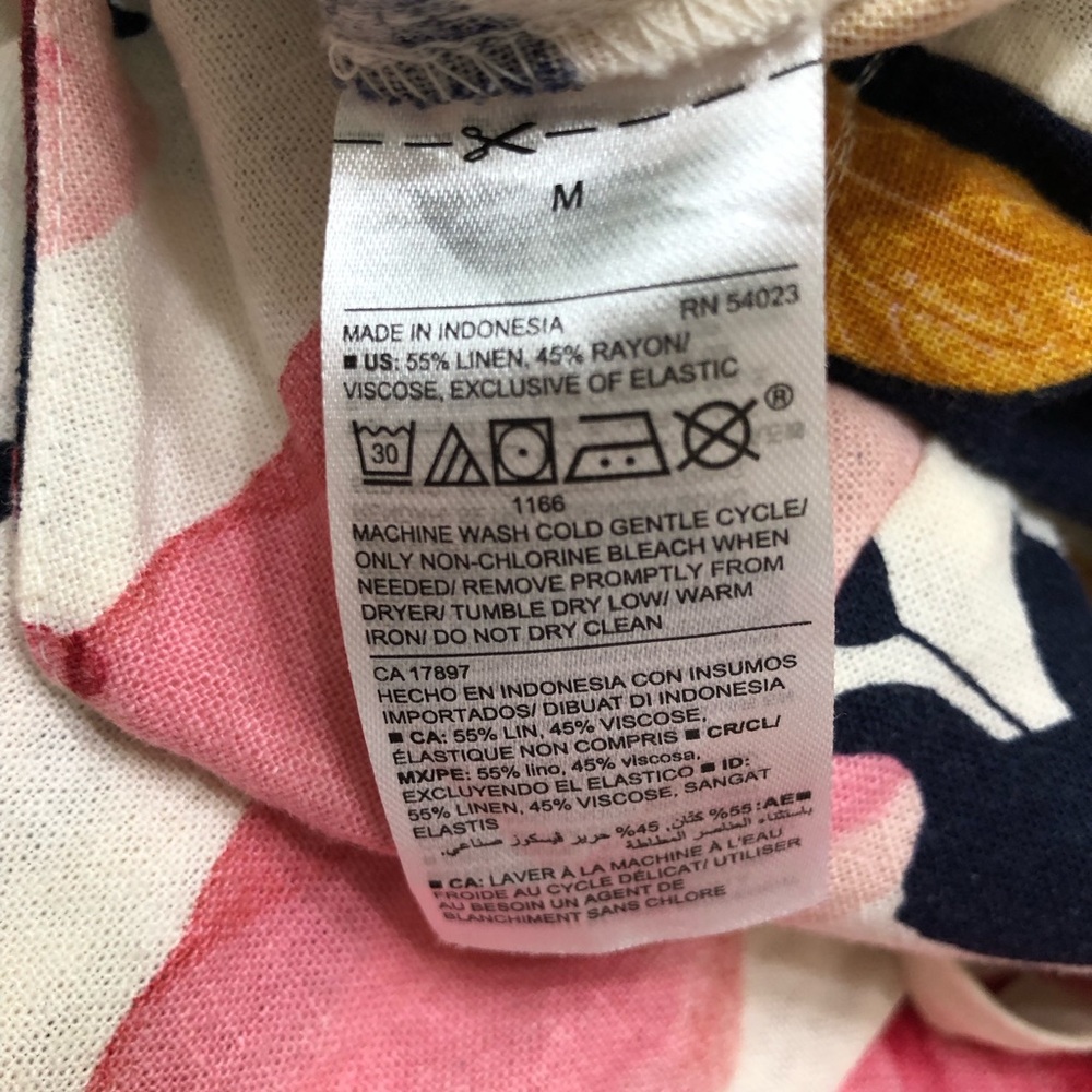 Old Navy Floral Jumpsuit in Pink, White, and Navy - Picture 6 of 6